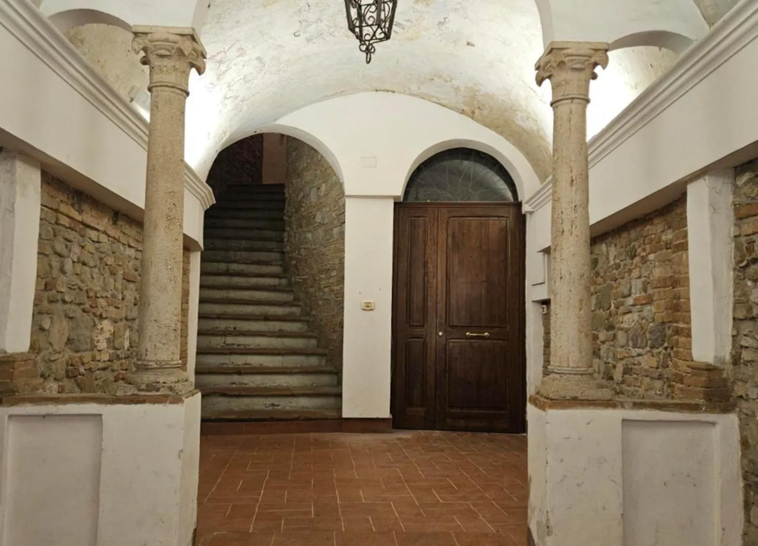 Casa Vittoria contacts